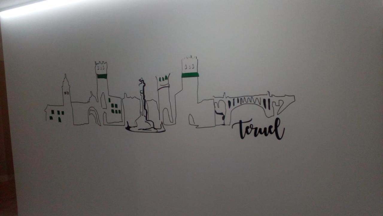 Estudios Los Arcos テルエル エクステリア 写真