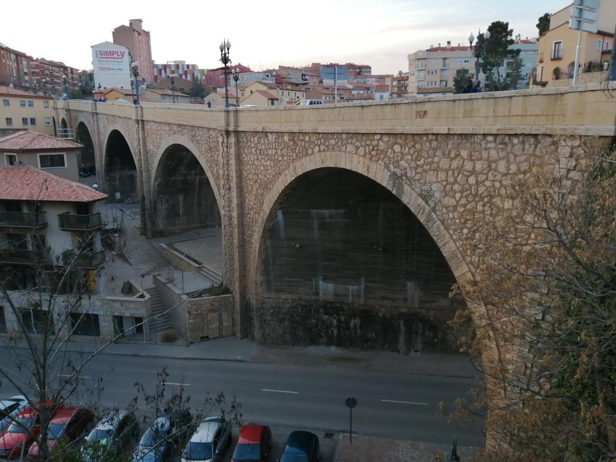 Estudios Los Arcos テルエル エクステリア 写真