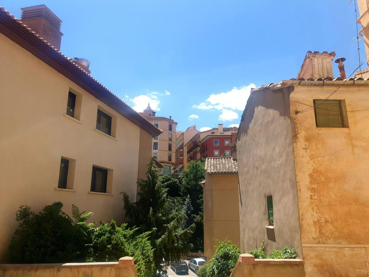 Estudios Los Arcos テルエル エクステリア 写真